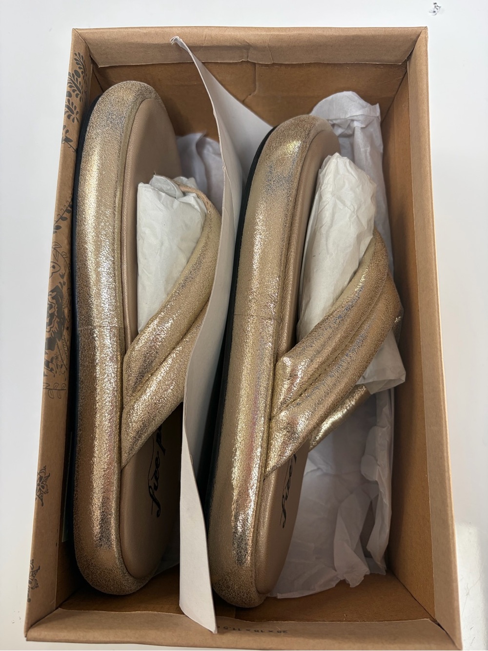 #671 Free People Wonderland  Metallic Gold Thong Slide Sandals